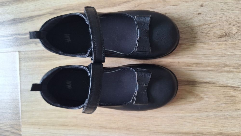 Vand pantofi școală H&M,marime 30