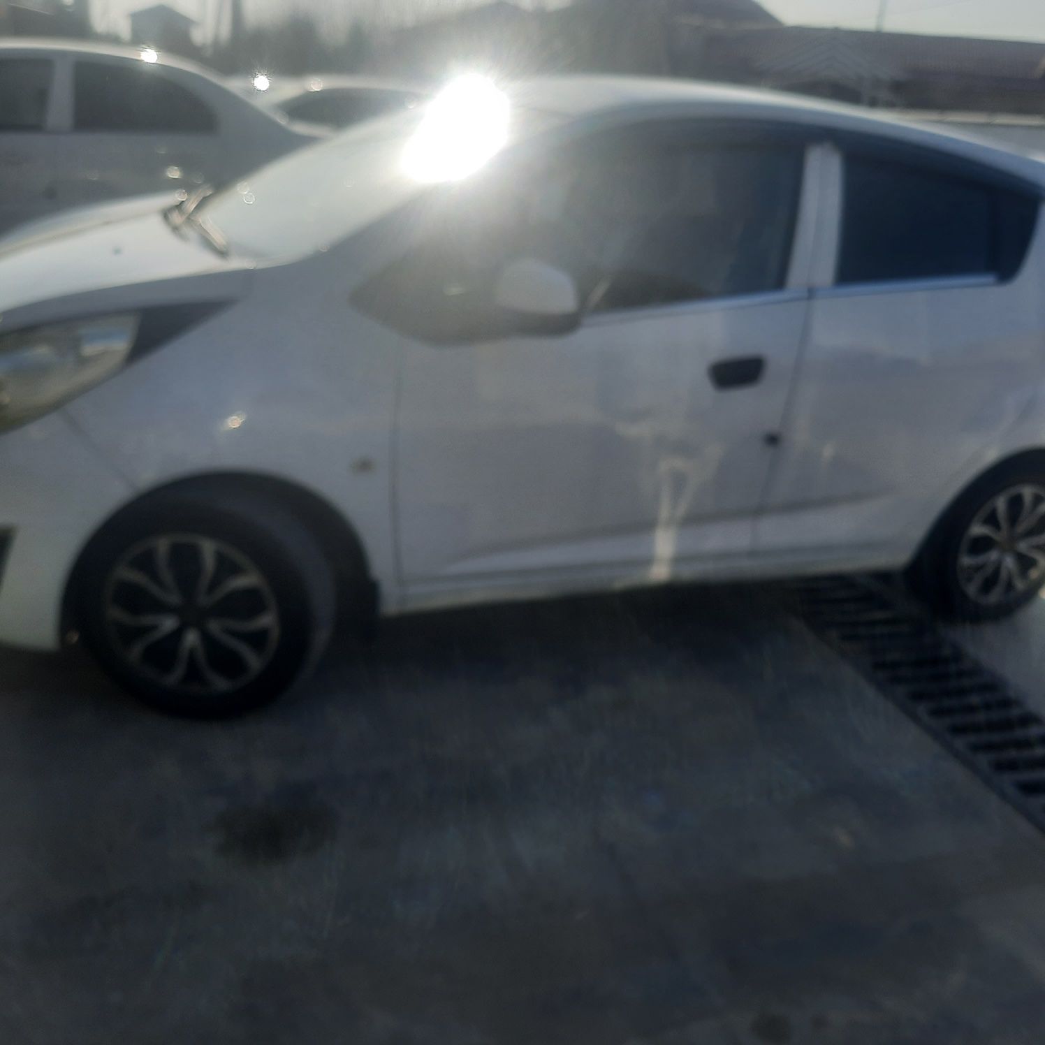 Spark avtomobeli