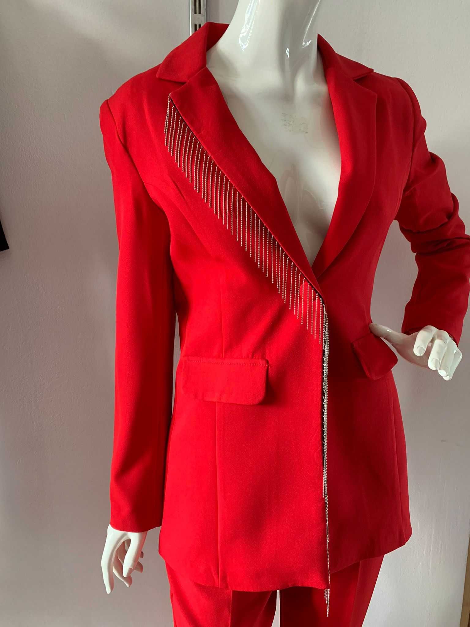 Costum damă elegant