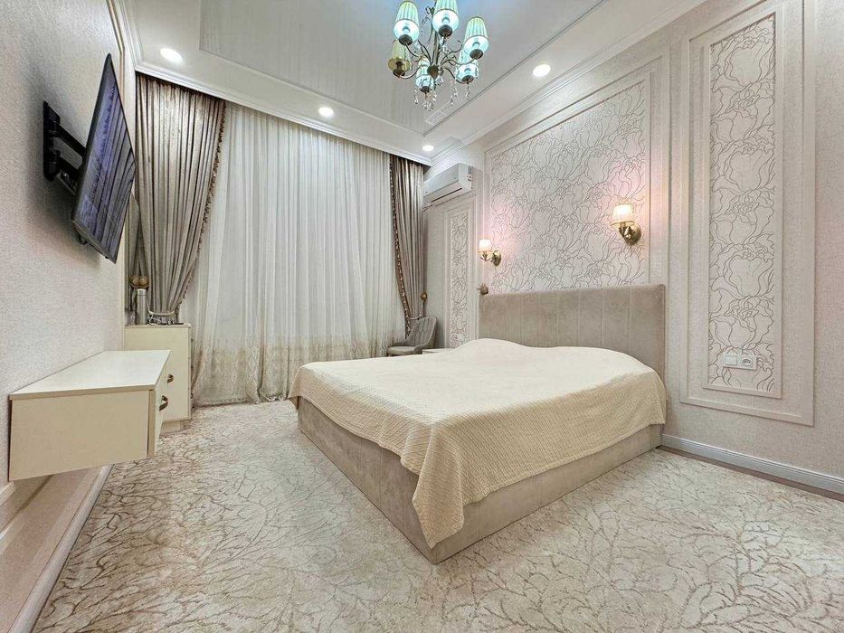 Сдаётся кв Ц-2 Рынок Алайский на короткое время (1-2 oyga beriladi)