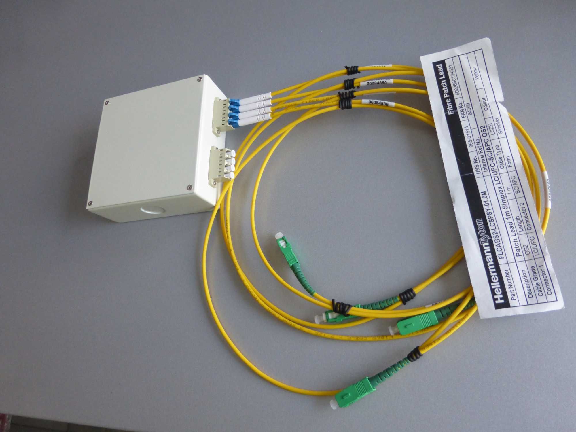 Кутия за инсталация на оптичен кабел  LC PatchBox - 2 Port Quad 8-Core