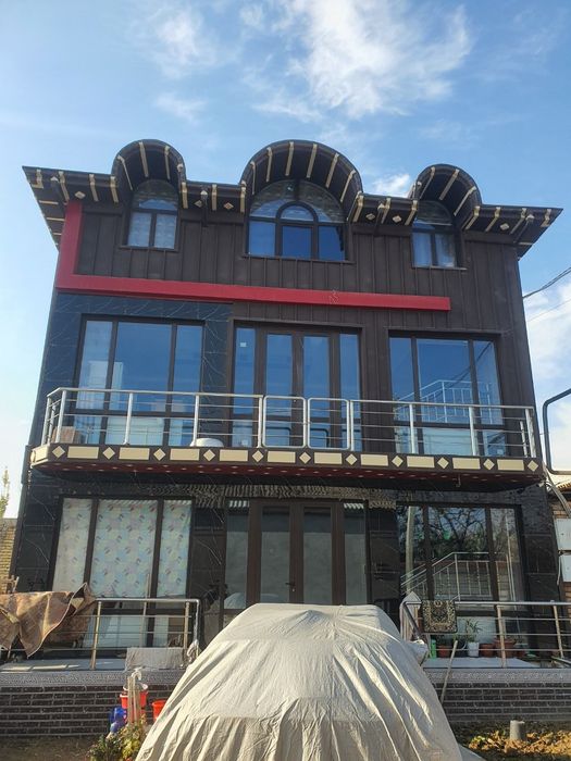 Uy sotiladi ajoyib holatda