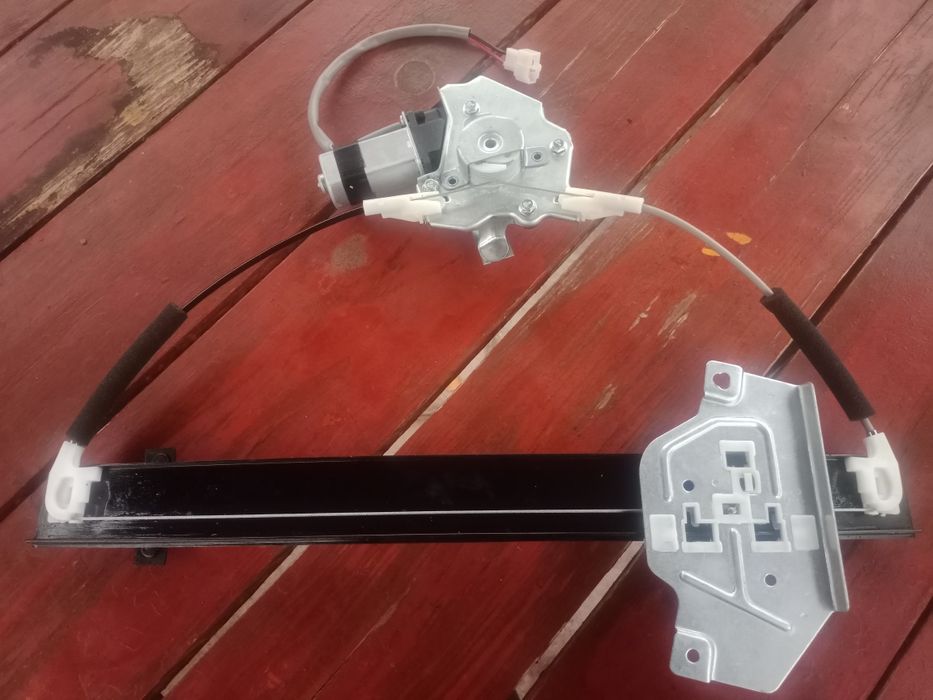 Продам  стеклоподъёмник Daewoo Magnus