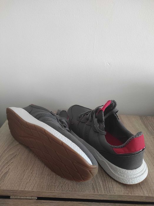 Маратонки нови  jack jones