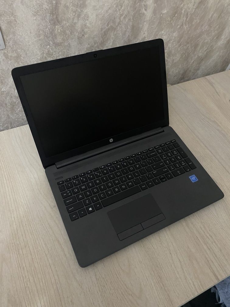 Hp 250 g7 Intel celeron N4020