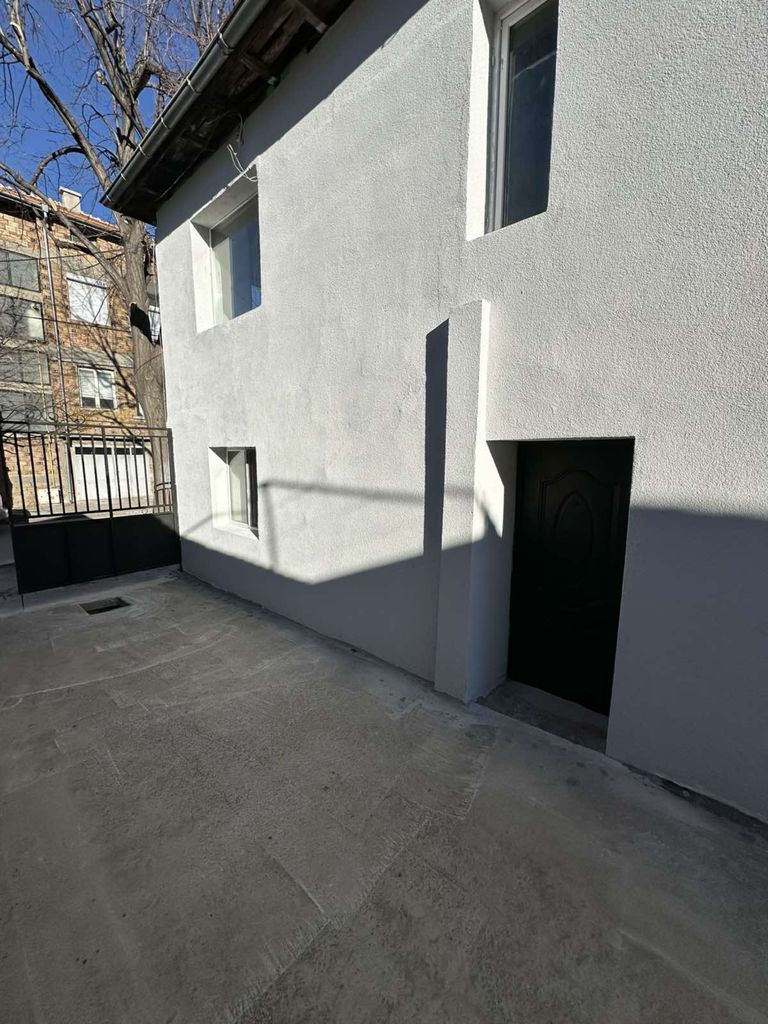 Продава се Къща в Асеновград - 85 кв.м за 1122 €/кв.м - Снимка #3