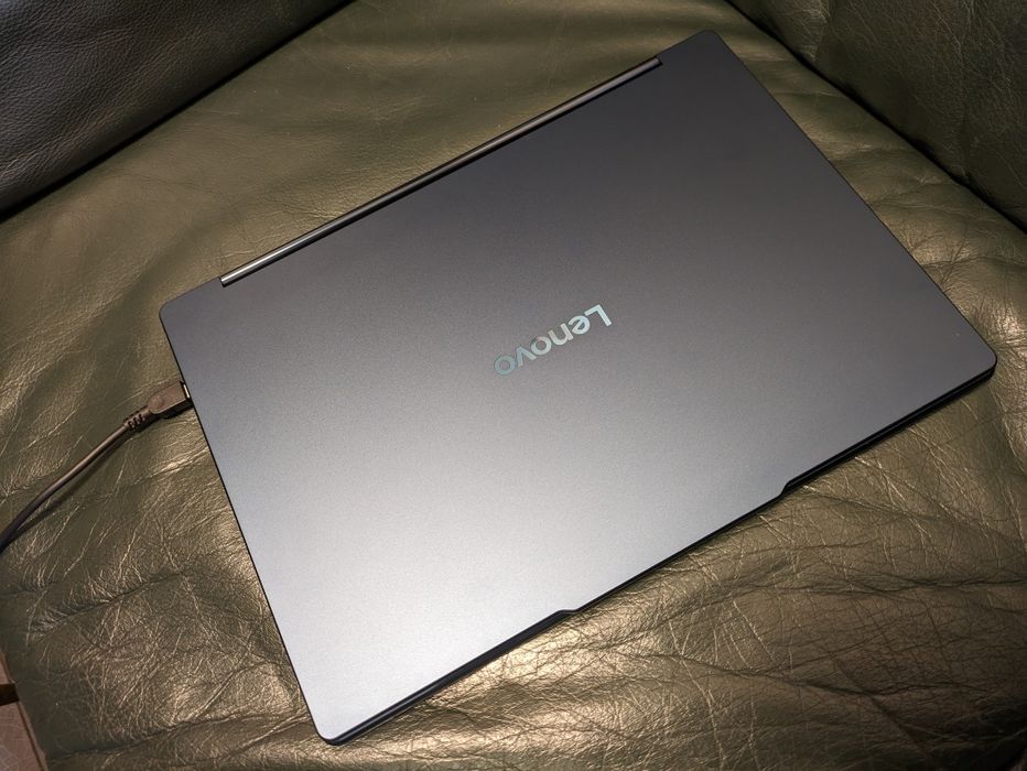 Laptop 2025 Lenovo Yoga 9i 2in-1 14" 2.8K Ultra 7, 32GB RAM, 1TB