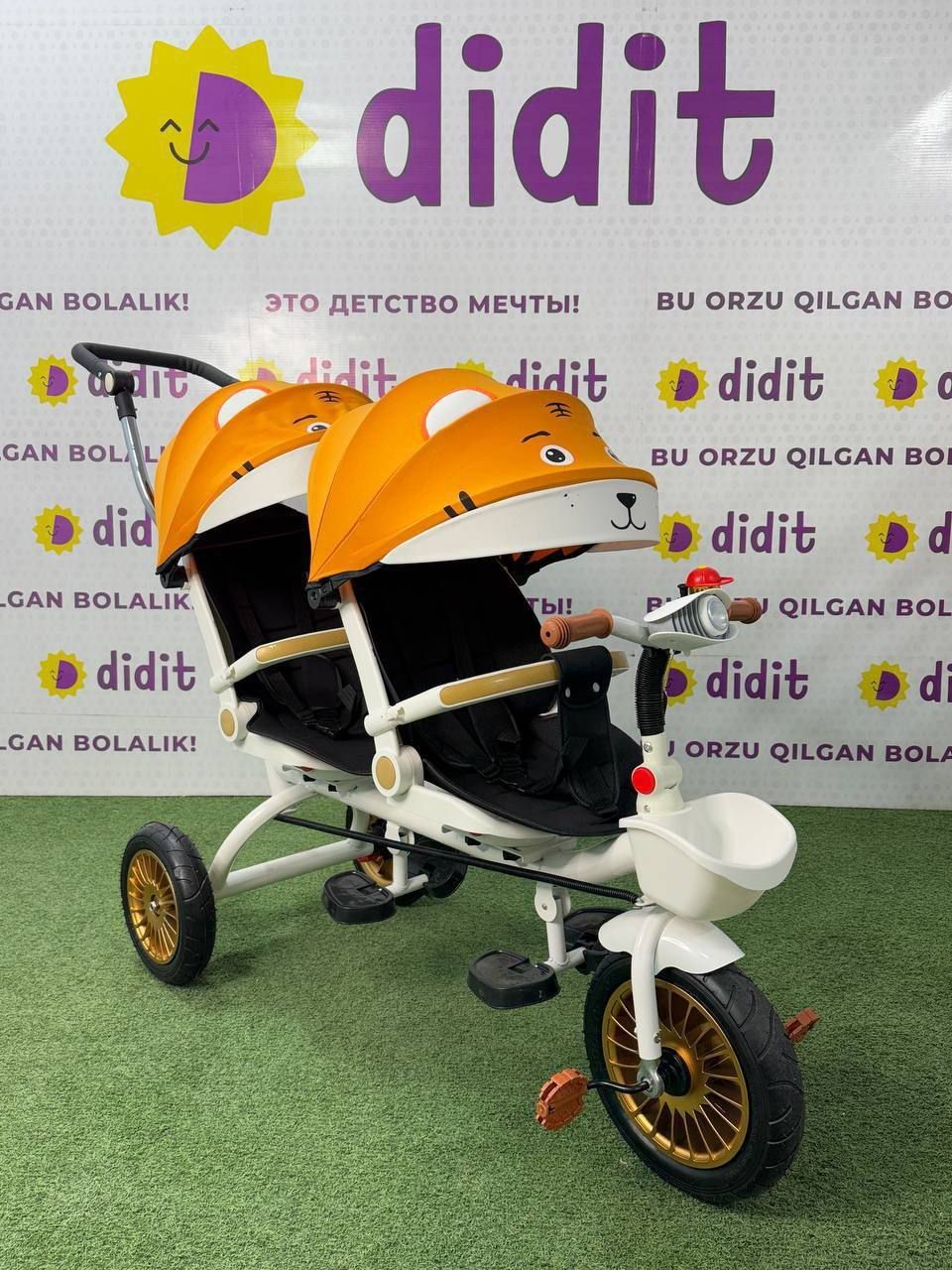 Egizaklar uchun velokolyaska