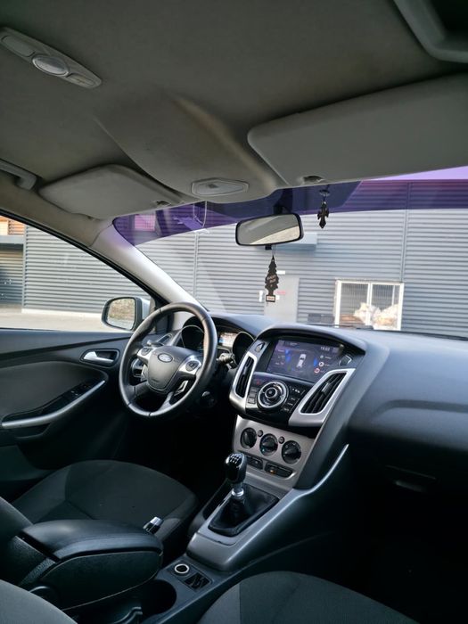 Vând Ford Focus 3
