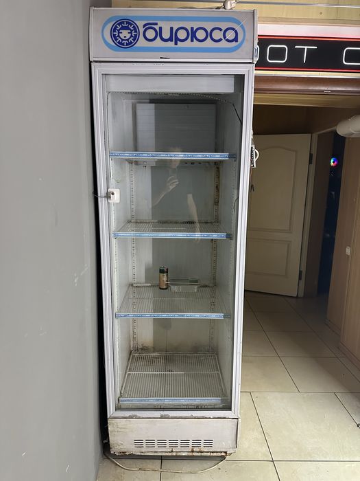 Холодильник витринный