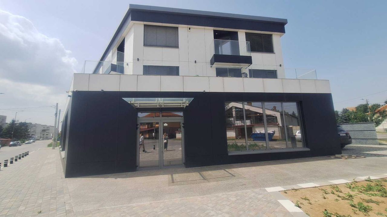 Продава се Заведение в Елин Пелин - 195 кв.м за 1800 €/кв.м - Снимка #16