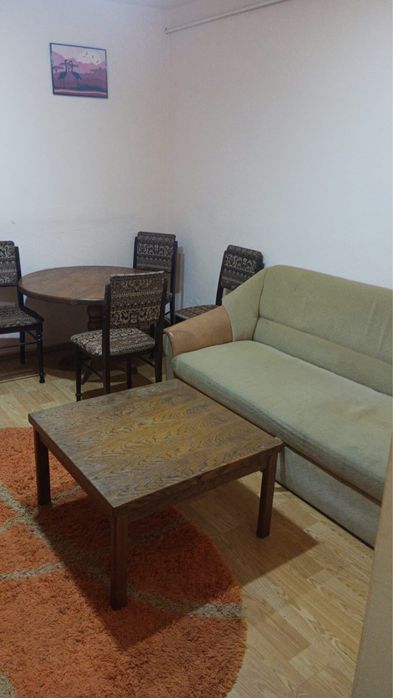 Inchiriez garsoniera