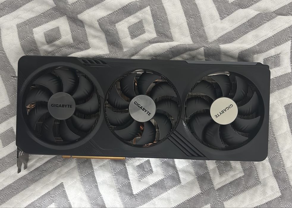 Gigabyte RX 7800 XT Gaming OC