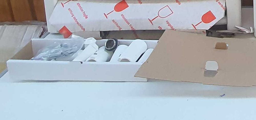 3 calorifere germane recent aduse,  otel, inclusiv suporti, impecabile