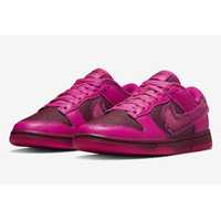 Nike Dunk low Valentine’s Day