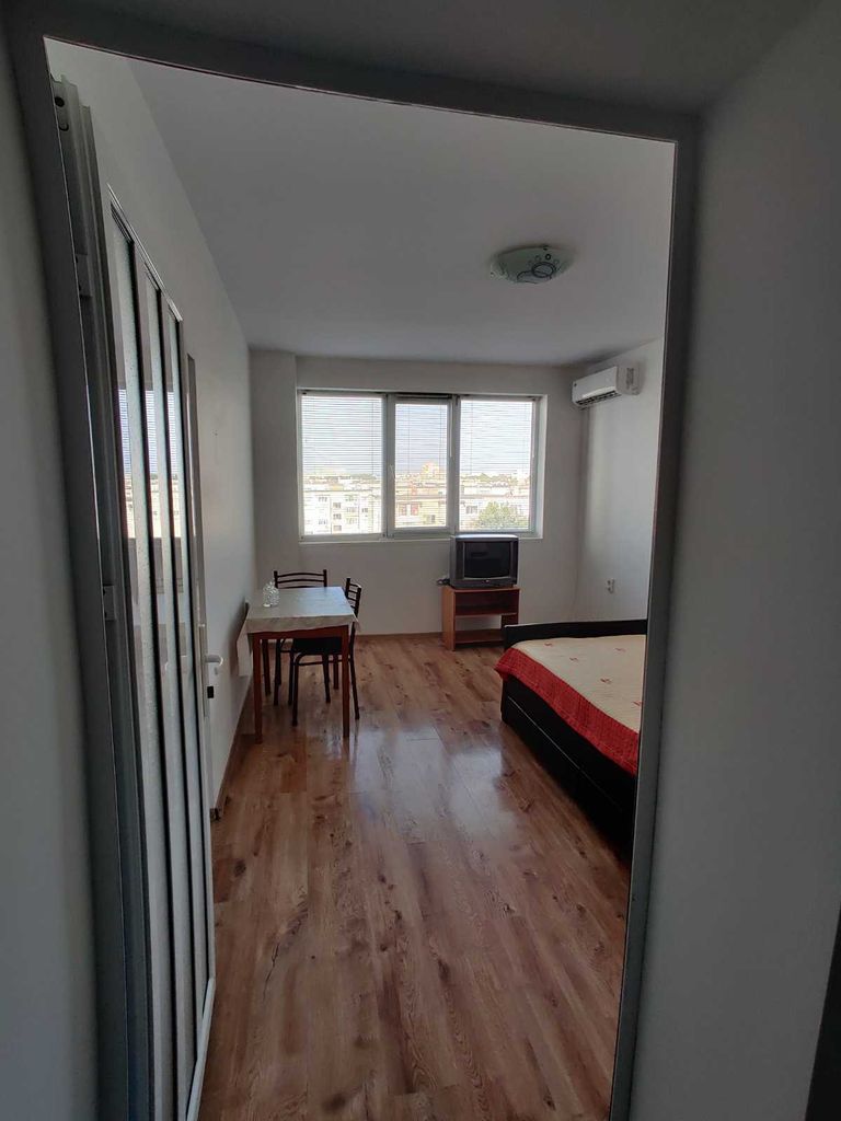 Дава се под наем Едностаен апартамент в Добрич, Център - 36 кв.м за 153 € - Снимка #5