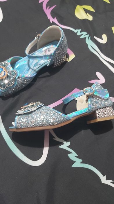 Pantofiori de printesa nr.33