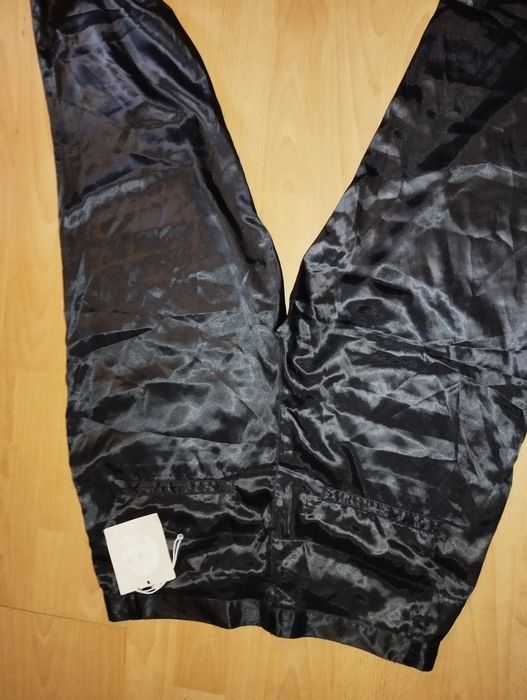Pantaloni noi de damă ,din atlas