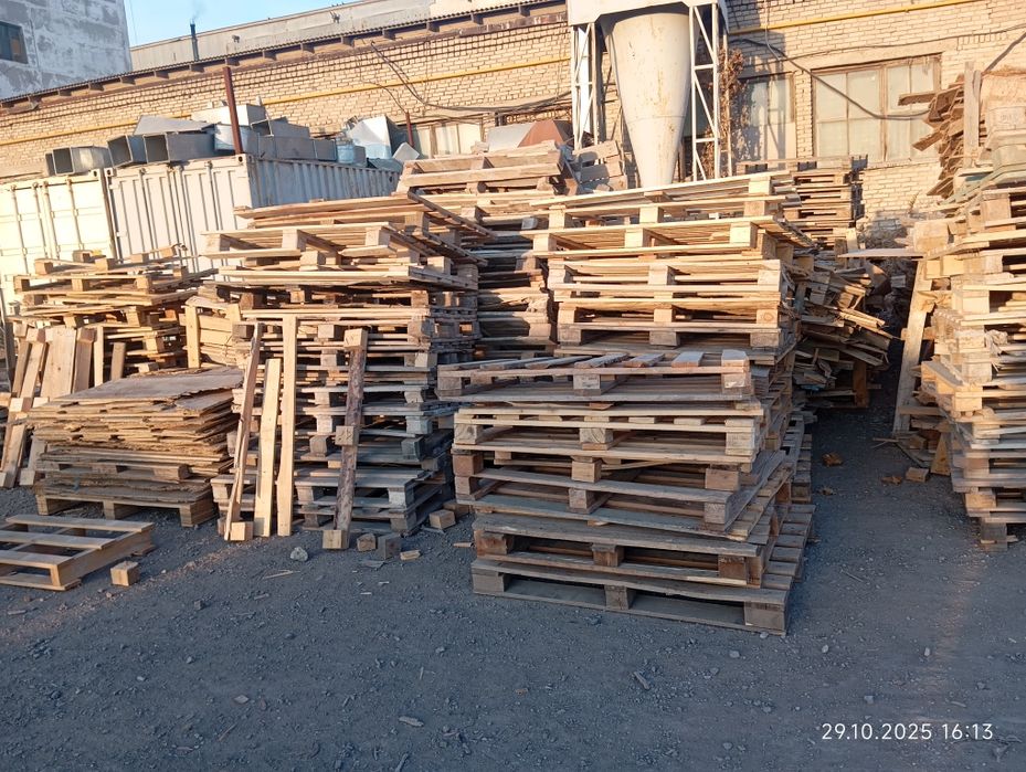 Дрова, Сломанные поддоны на дрова