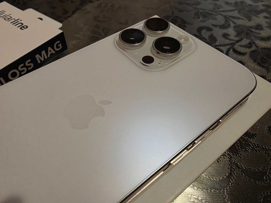 iPhone 16 Pro Max 256GB White