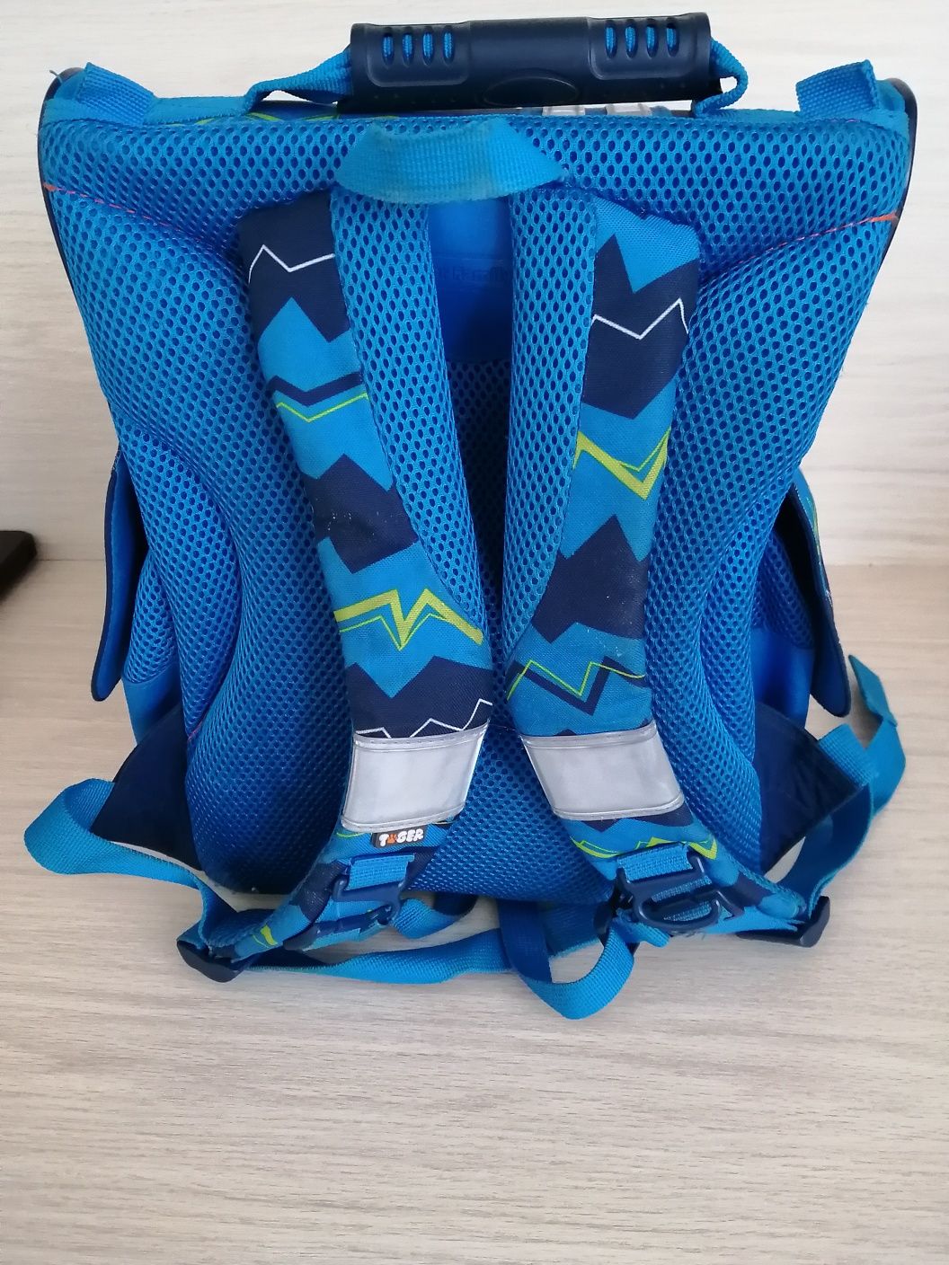 Рюкзак для мальчика, начальная школа