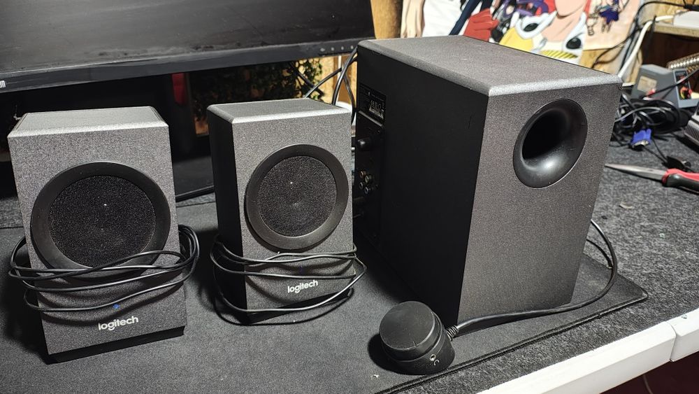 Sistem audio Logitech  z337  perfect functional