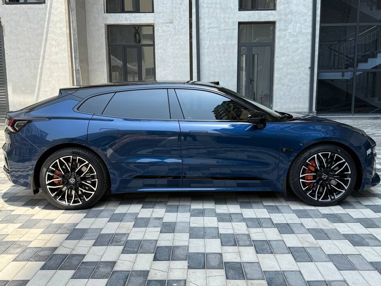 Натариус Zeekr 001 you Z sport 2024