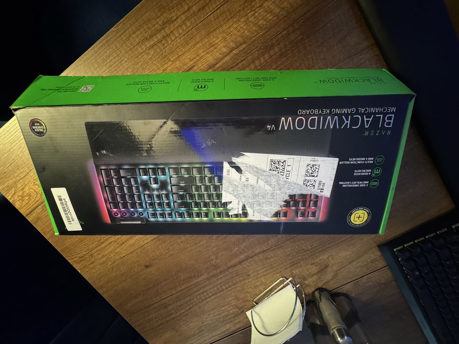 Tastatura Razer blackwidow v4