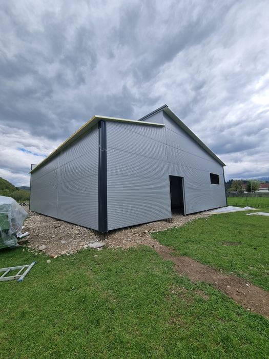 Vând structura hala metalica