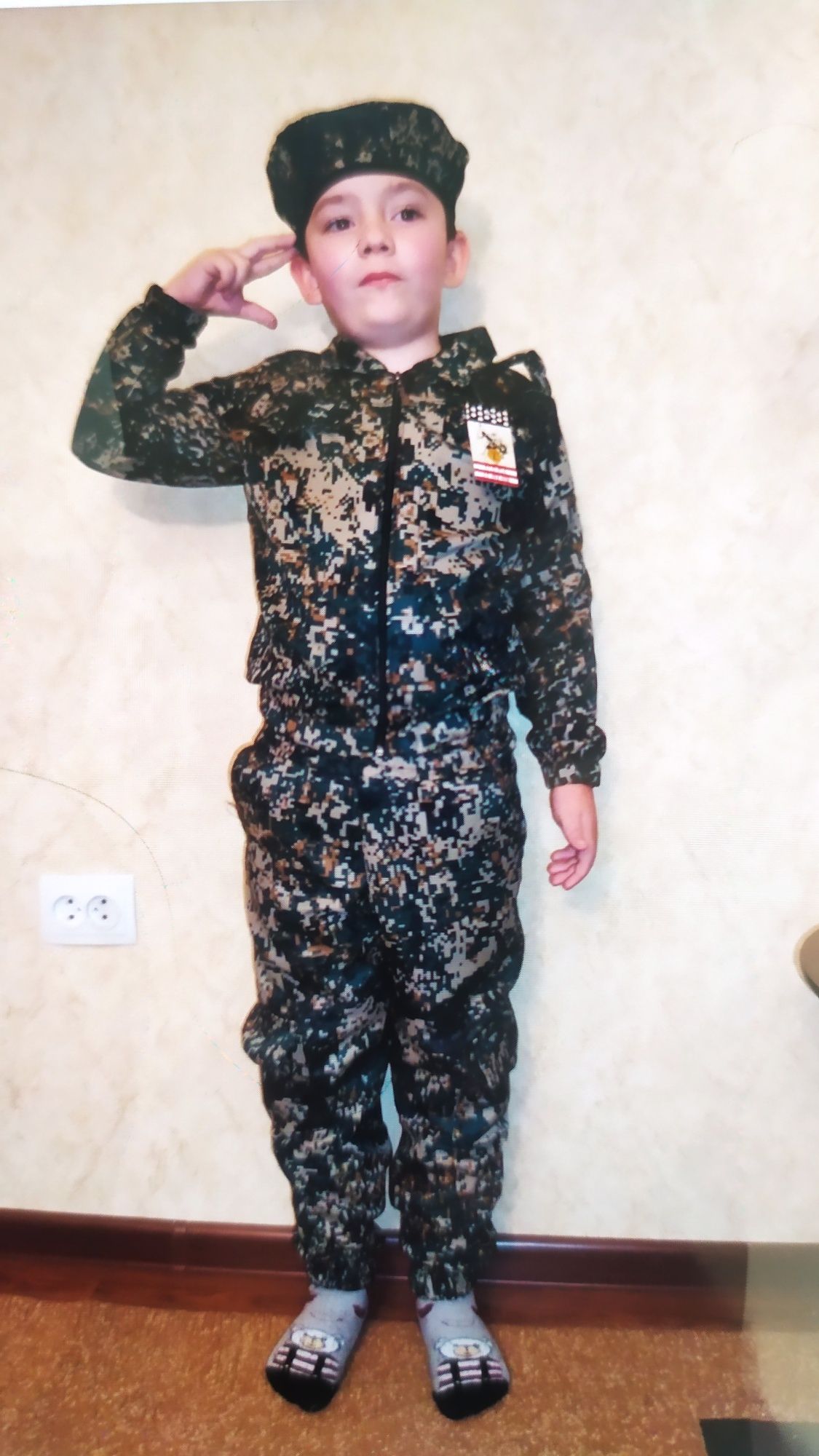 Новая в упаковке Детская военная форма