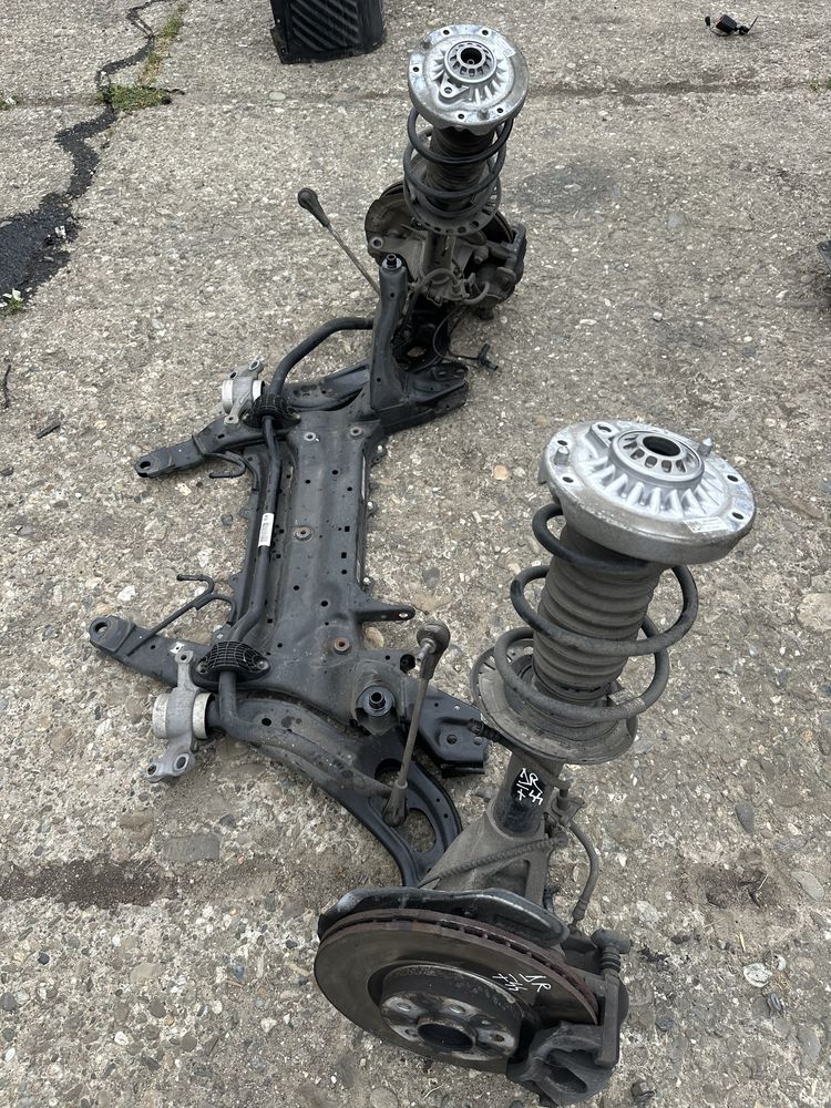 Punte / Amortizoare / Fuzete BMW Seria 1 F40, Seria 2 F44