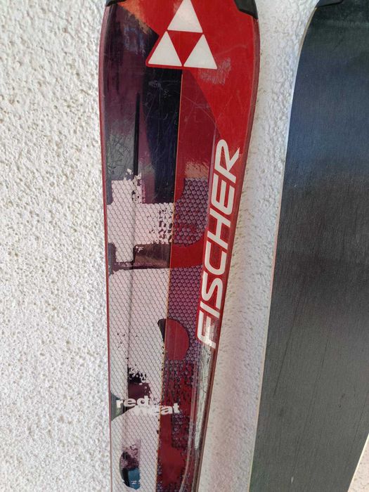 Отлични ски 160см с автомати Fisher Red Heat + Щеки. Цена 160лв