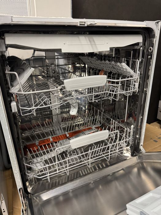 Mașină de spălat vase  Hotpoint Ariston HI5030WEF