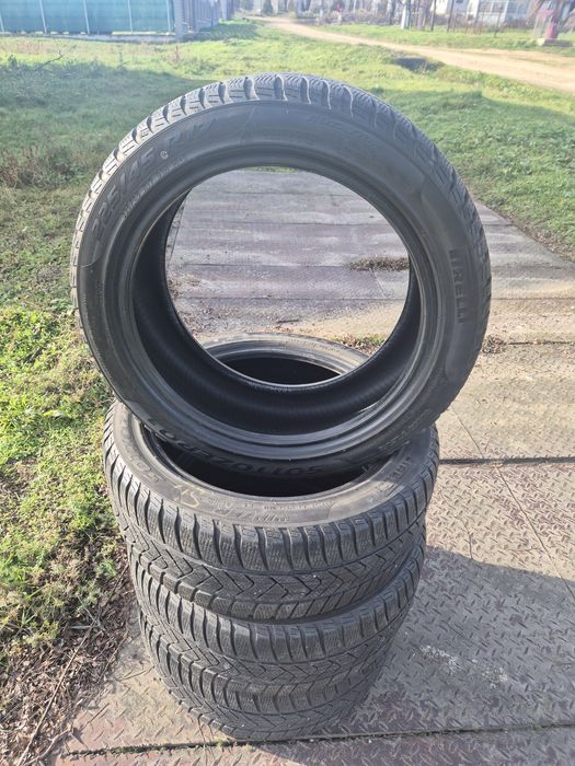 Anvelope iarna Pireli R17