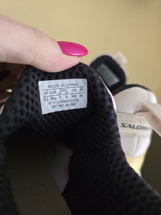 Обувки Salomon .