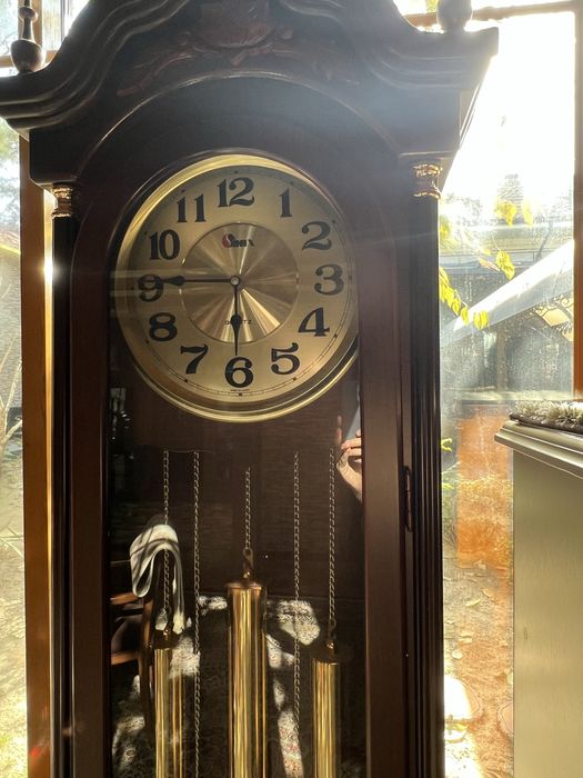 Напольные часы в классическом стиле