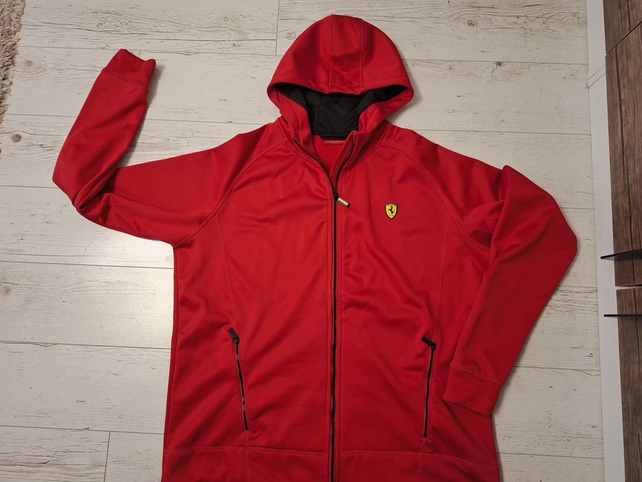 Ferrari-Ориг.суичър