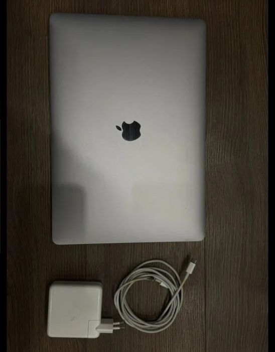 Macbook 16 pro 2019 32 i9 512