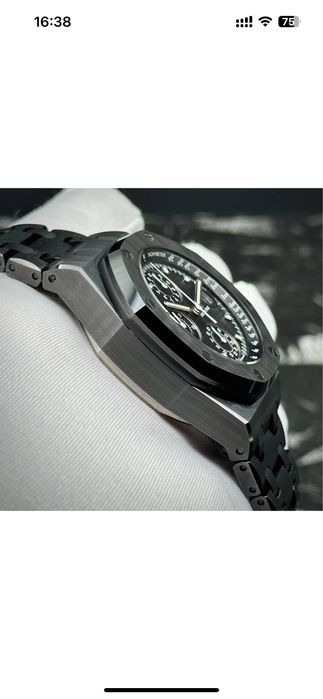 Часовник Audemars Piguet НАМАЛЕН!