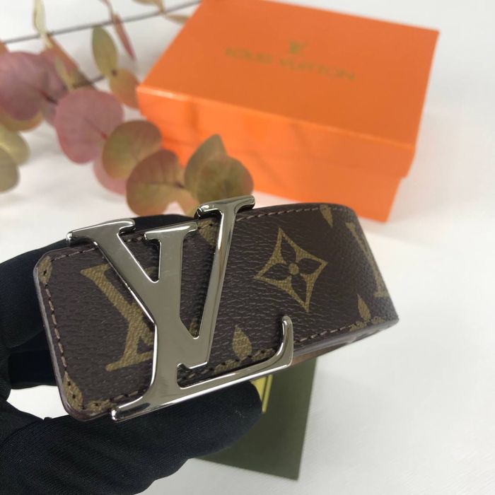 Curea Louis Vuitton -poze reale 100% piele naturală nu ecologică!MODEL