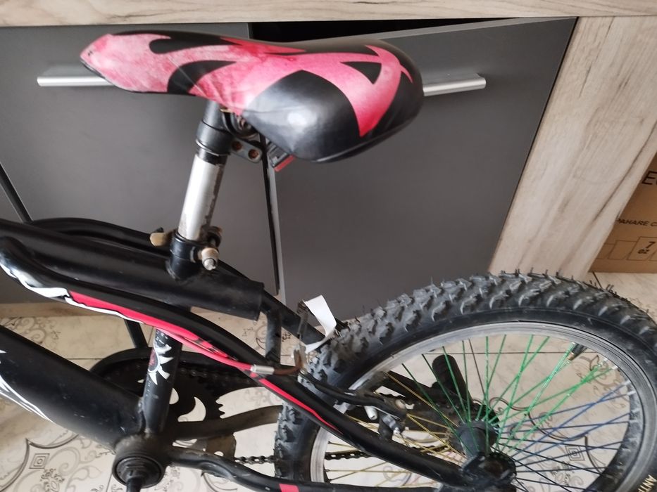 Bicicleta BMX perfect funcțional