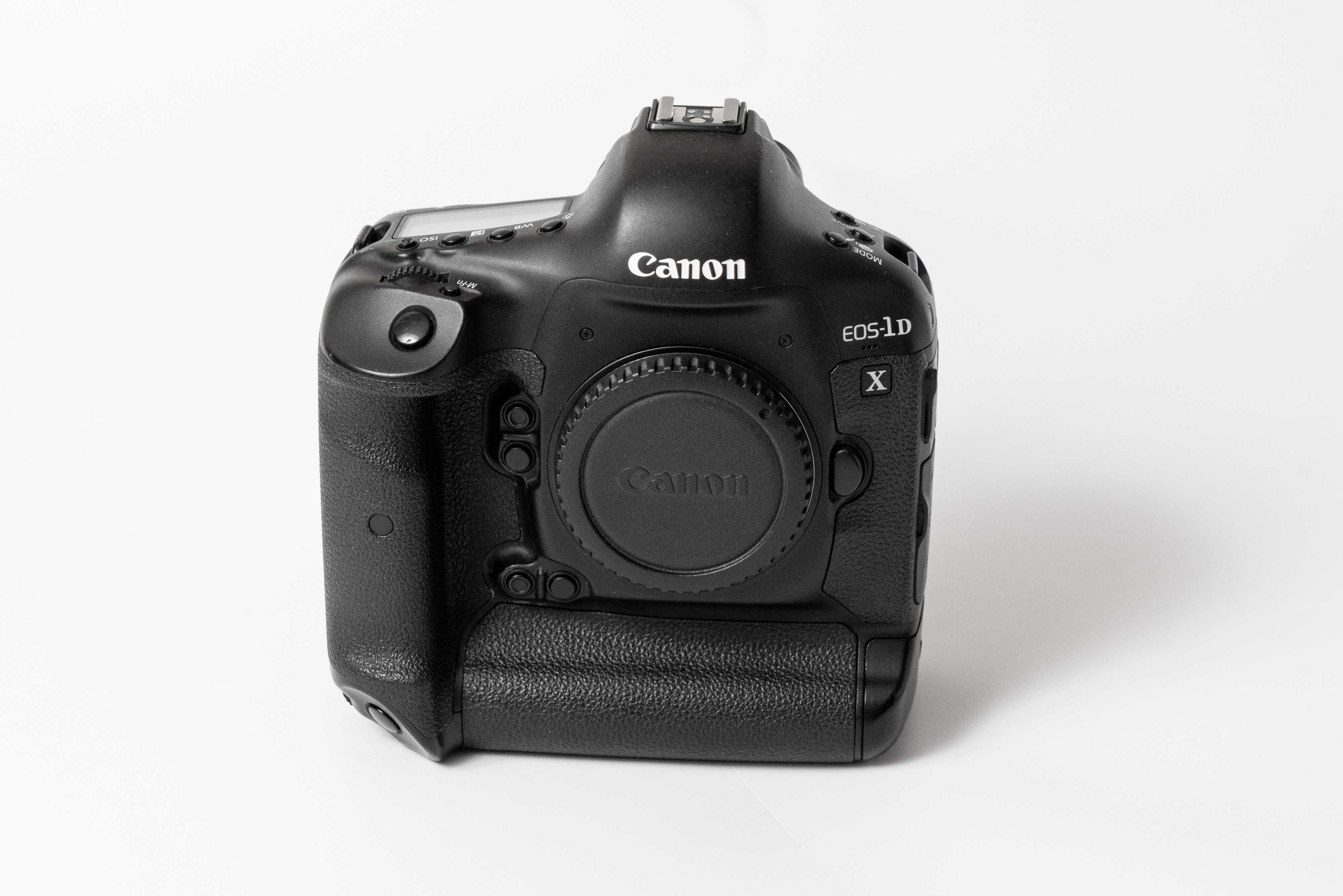 Canon 1Dx, 74k cadre, ca nou, la cutie.