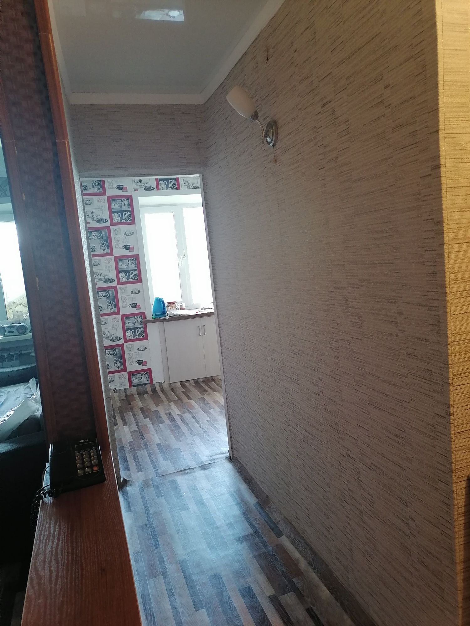 Продаю двух комнатную квартиру в городе. Срочно!!!ТОРГ ВОЗМОЖЕН!!!