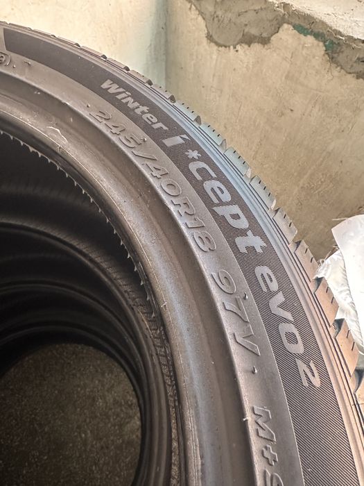 Anvelope iarna 225/45/18 cu 245/40/18 Hankook