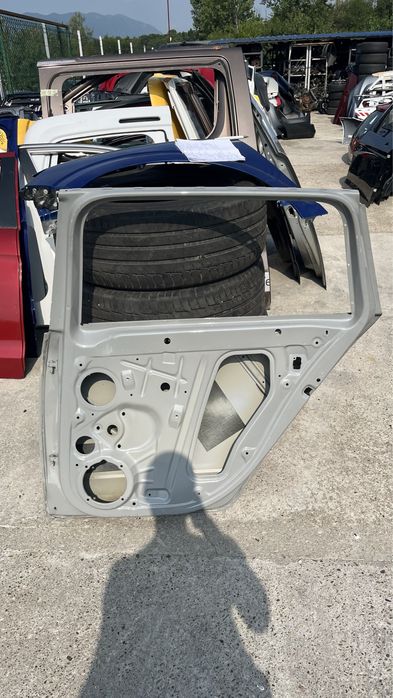 5 броя задна дясна  врата Skoda Octavia 3