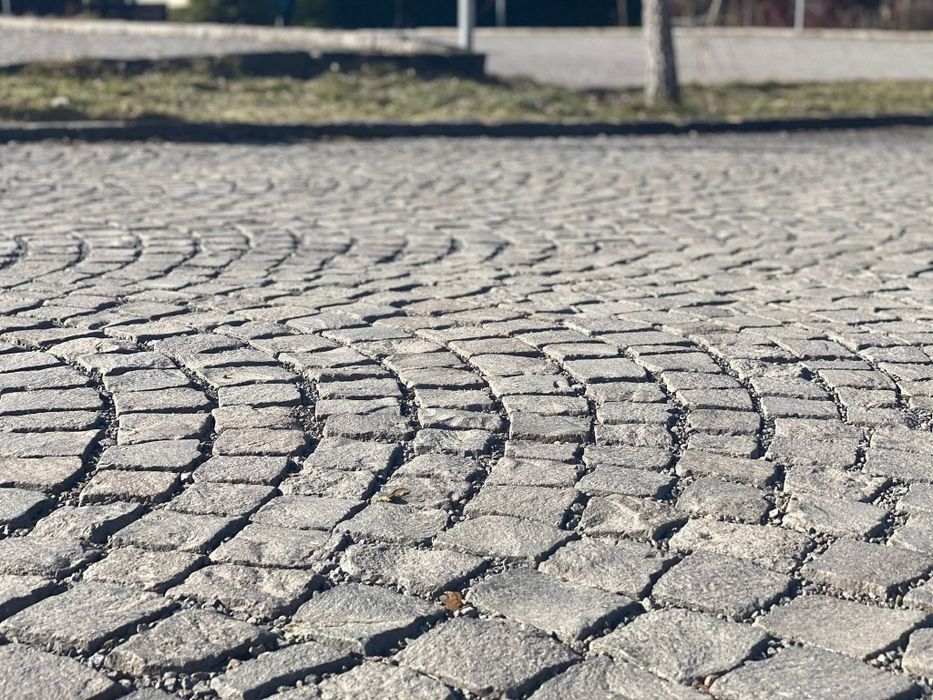 Piatra cubica naturala pentru trafic greu, 10/10 oferim transport