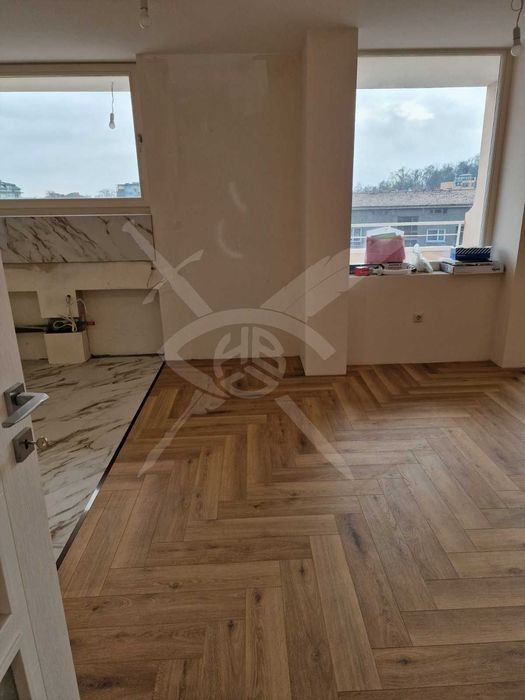 Продава се Тристаен апартамент в Пловдив, Център - 160 кв.м за 1678 €/кв.м - Снимка #7