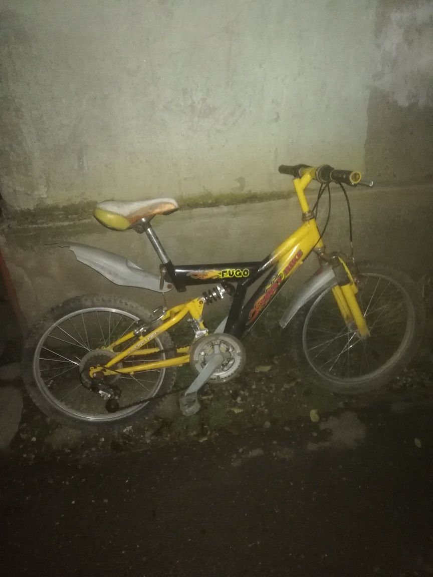 Bicicletă copii mici