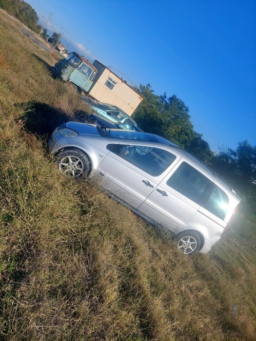 Mercedes vaneo на части или цяла