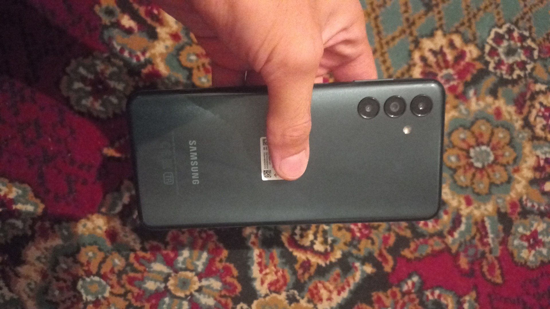Samsung A04s va a54 bor